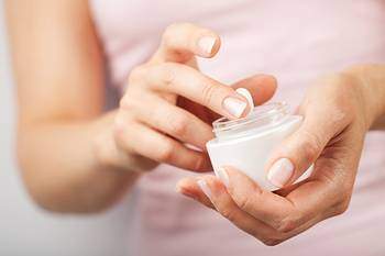 Les crèmes anti-âge : les alphahydroxyacides (AHA)