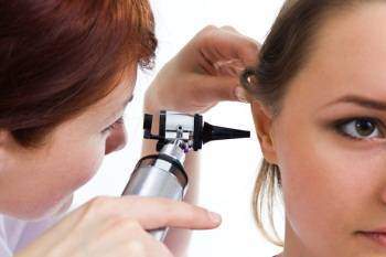 Y  a-t-il des causes infectieuses aux maladies de l’oreille ?